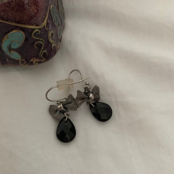 Butterfly Jewelry Box with earring - Picture 4 of 6